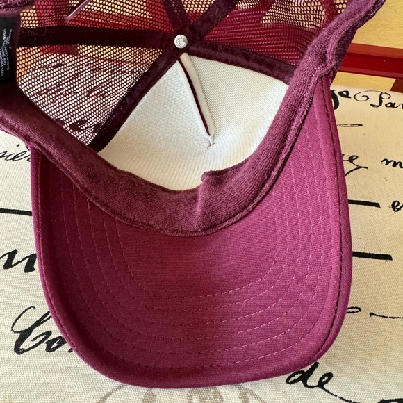 Ascot & Hart Floral Trucker Snapback Hat Cap Maroon Anthropologie - Picture 3 of 3